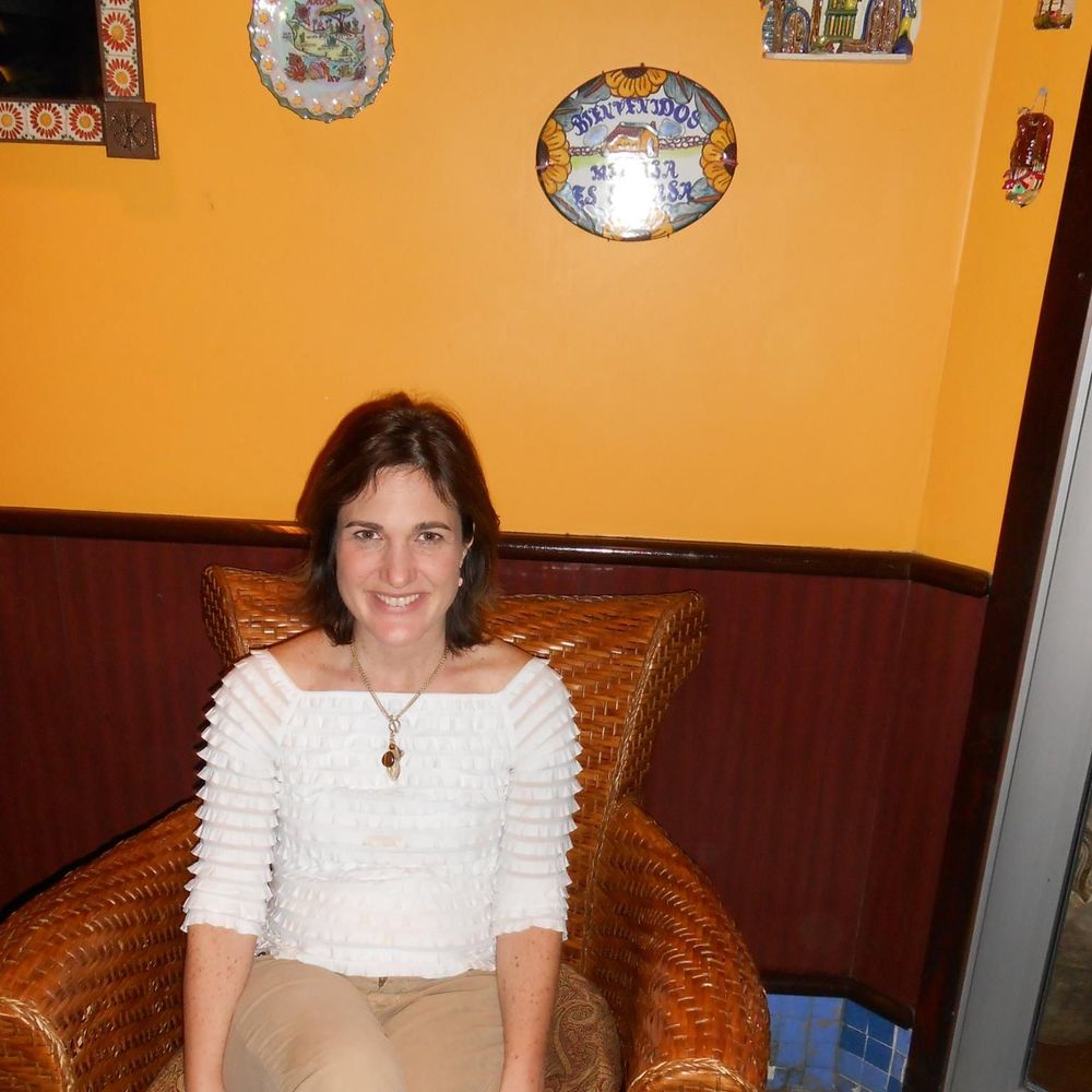 Meet your Posher, Elizabeth